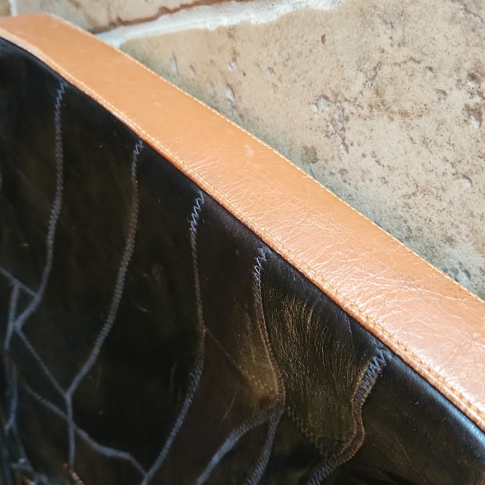 Vaan & Co Black With Brown Accent Leather Tote - Picture 14 of 16